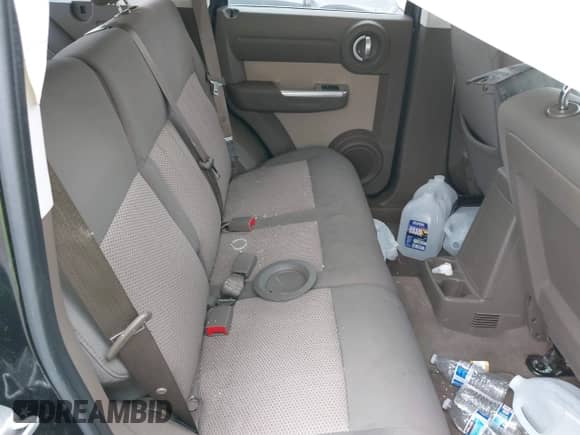 2010 Dodge Nitro SXT z VIN 1D4PU5GK0AW126755, wystawiony jako IAAI lot #42310374 z przebiegiem 94 105 mil mil oraz . Historia ofert i sprzedaży dostępna na DreamBid. Obrazek 8.