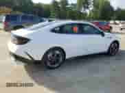 2025 Hyundai Sonata SEL Convenience z VIN KMHL14JA7SA430304, wystawiony jako Copart lot #64964995 z przebiegiem 2 127 mil mil oraz Szkoda całkowita • Salvage title. Historia ofert i sprzedaży dostępna na DreamBid. Obrazek 3.