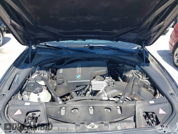 2015 BMW 5 Series 528i xDrive с VIN WBA5A7C59FD627961, выставлен на аукционе IAAI как лот 41961995 с пробегом 142 954 миль миль и . История ставок и продаж доступна на DreamBid. Изображение 10.