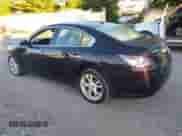 2014 Nissan Maxima SV z VIN 1N4AA5AP4EC458095, wystawiony jako IAAI lot #43038478 z przebiegiem 94 038 mil mil oraz . Historia ofert i sprzedaży dostępna na DreamBid. Obrazek 3.