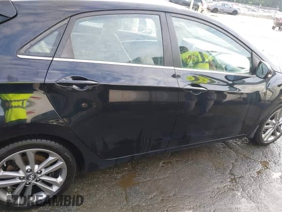 2016 Hyundai Elantra с VIN KMHD35LH2GU263693, выставлен на аукционе IAAI как лот 43080932 с пробегом 167 438 миль миль и . История ставок и продаж доступна на DreamBid. Изображение 13.