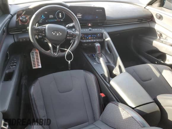 2023 Hyundai Elantra N Line z VIN KMHLR4AF3PU465772, wystawiony jako Copart lot #89650145 z przebiegiem 38 012 mil mil oraz Nie do naprawy • Non repairable. Historia ofert i sprzedaży dostępna na DreamBid. Obrazek 8.