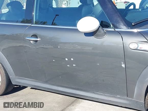 2011 MINI Hardtop S с VIN WMWSV3C53BTY21899, выставлен на аукционе IAAI как лот 43513791 с пробегом 106 098 миль миль и . История ставок и продаж доступна на DreamBid. Изображение 6.