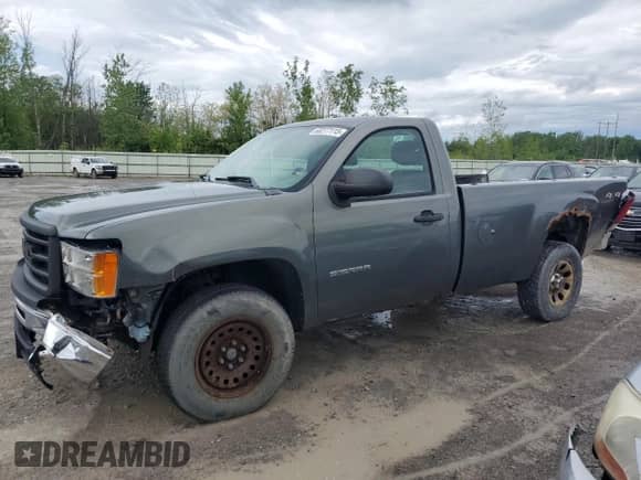2011 GMC Sierra 1500 Work Truck z VIN 1GTN2TE0XBZ105489, wystawiony jako Copart lot #60277115 z przebiegiem 158 408 mil mil oraz Szkoda całkowita • Salvage title. Historia ofert i sprzedaży dostępna na DreamBid. Obrazek 1.