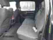 2024 Ram 1500 Big Horn z VIN 1C6RRFFG2RN129322, wystawiony jako IAAI lot #41928116 z przebiegiem 13 303 mil mil oraz . Historia ofert i sprzedaży dostępna na DreamBid. Obrazek 8.