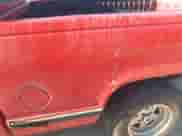 1995 GMC Sierra 1500 z VIN 2GTEC19K1S1587792, wystawiony jako IAAI lot #42213611 z przebiegiem 277 079 mil mil oraz . Historia ofert i sprzedaży dostępna na DreamBid. Obrazek 12.