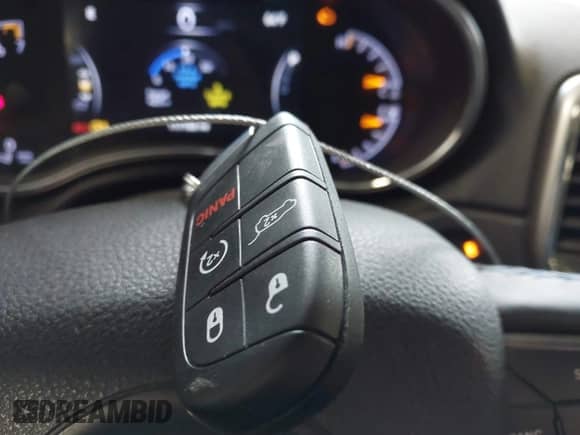 2018 Jeep Grand Cherokee Altitude with VIN 1C4RJFAG9JC370379, listed as a IAAI auction lot 42438234 with 117,193 mi miles and . Bid and sale history available at DreamBid. Image 11.