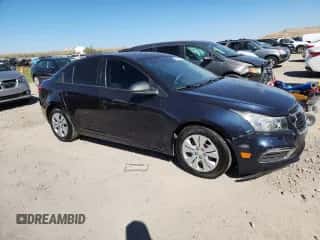 2016 Chevrolet Cruze LS z VIN 1G1PC5SGXG7152651, wystawiony jako Copart lot #71321325 z przebiegiem 71 430 mil mil oraz Czysty tytuł • Clean title. Historia ofert i sprzedaży dostępna na DreamBid. Obrazek 4.