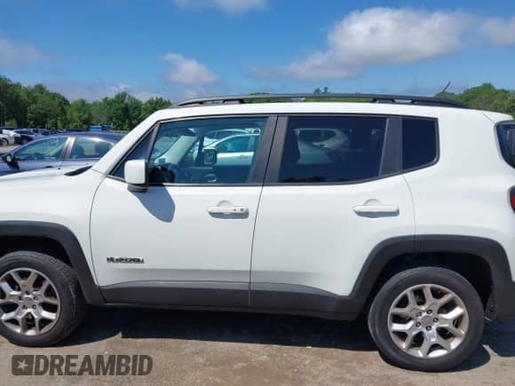 2017 Jeep Renegade Altitude with VIN ZACCJBBB5HPF11388, listed as a IAAI auction lot 42536880 with 175,806 mi miles and . Bid and sale history available at DreamBid. Image 14.