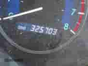 2009 Toyota Sienna LE z VIN 5TDZK23C29S271137, wystawiony jako IAAI lot #42784804 z przebiegiem 325 703 mil mil oraz . Historia ofert i sprzedaży dostępna na DreamBid. Obrazek 16.