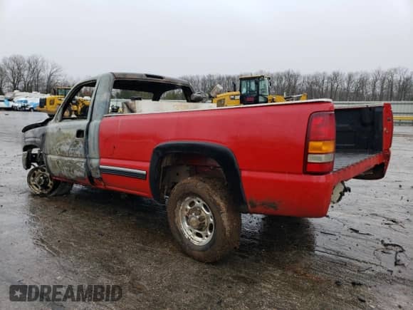 2000 Chevrolet Silverado 2500 with VIN 1GCGK24U6YE103827, listed as a Copart auction lot 48048854 with Not provided miles and Salvage title. Bid and sale history available at DreamBid. Image 2.