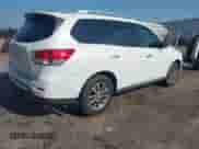 2014 Nissan Pathfinder SL with VIN 5N1AR2MNXEC692930, listed as a IAAI auction lot 42558833 with 170,337 mi miles and . Bid and sale history available at DreamBid. Image 4.