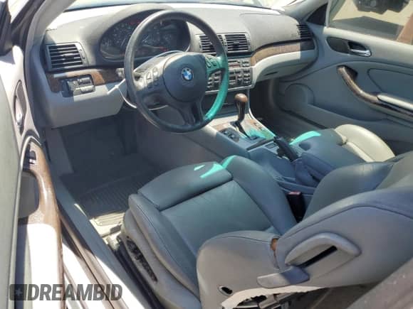 2004 BMW 3 Series 325Ci with VIN WBABD33454PL00351, listed as a Copart auction lot 67689235 with 119,485 mi miles and Clean title. Bid and sale history available at DreamBid. Image 8.