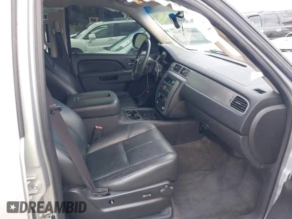 2011 Chevrolet Tahoe LT с VIN 1GNSCBE06BR361758, выставлен на аукционе IAAI как лот 42746015 с пробегом 155 653 миль миль и . История ставок и продаж доступна на DreamBid. Изображение 5.