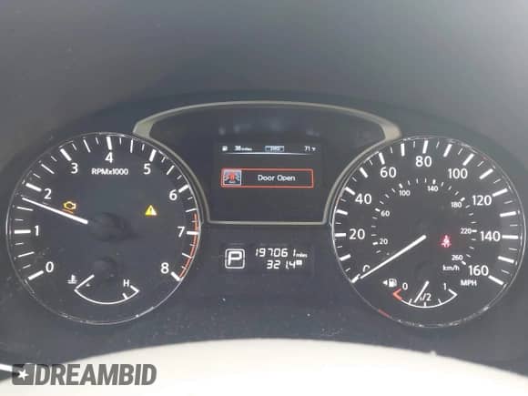 2014 Nissan Pathfinder S z VIN 5N1AR2MM3EC605084, wystawiony jako IAAI lot #43302983 z przebiegiem 197 061 mil mil oraz . Historia ofert i sprzedaży dostępna na DreamBid. Obrazek 7.