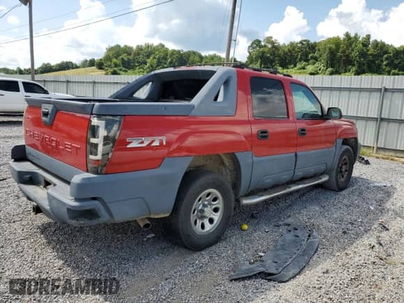 2003 Chevrolet Avalanche с VIN 3GNEK13T33G195949, выставлен на аукционе Copart как лот 65940575 с пробегом 119 114 миль миль и Списание • Salvage title. История ставок и продаж доступна на DreamBid. Изображение 3.