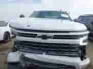 2024 Chevrolet Silverado 1500 RST z VIN 1GCPDEEK0RZ110808, wystawiony jako IAAI lot #42485588 z przebiegiem 34 652 mil mil oraz . Historia ofert i sprzedaży dostępna na DreamBid. Obrazek 12.