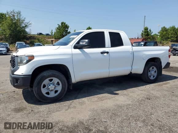 2019 Toyota Tundra SR с VIN 5TFUM5F15KX083602, выставлен на аукционе Copart как лот 63444305 с пробегом 215 718 миль миль и Чистый • Clean title. История ставок и продаж доступна на DreamBid. Изображение 1.