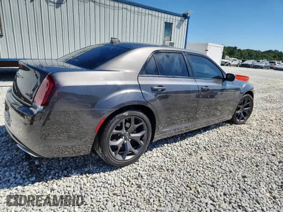 2023 Chrysler 300 S with VIN 2C3CCABG9PH706351, listed as a Copart auction lot 70459665 with 24,475 mi miles and Salvage title. Bid and sale history available at DreamBid. Image 3.