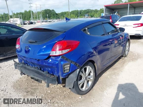 2012 Hyundai Veloster w/Black Int с VIN KMHTC6AD6CU020707, выставлен на аукционе IAAI как лот 42408274 с пробегом 132 703 миль миль и . История ставок и продаж доступна на DreamBid. Изображение 4.