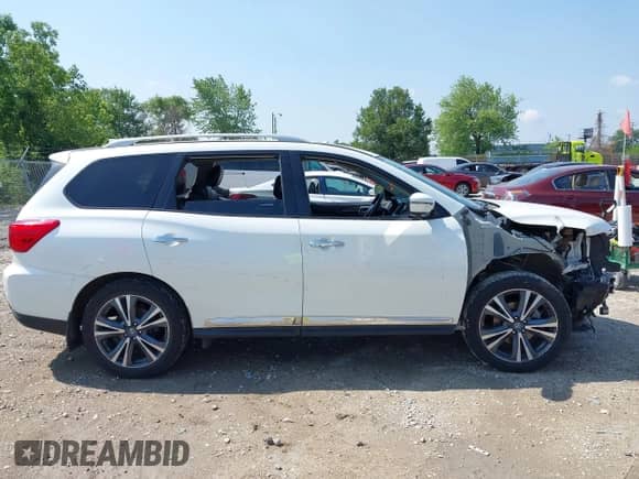 2020 Nissan Pathfinder Platinum with VIN 5N1DR2DM6LC581096, listed as a IAAI auction lot 42582854 with 89,989 mi miles and . Bid and sale history available at DreamBid. Image 13.