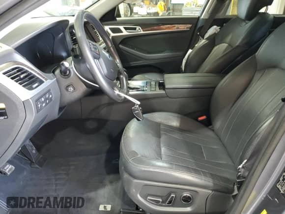 2015 Hyundai Genesis 3.8L с VIN KMHGN4JE6FU015228, выставлен на аукционе Copart как лот 71222395 с пробегом 126 046 миль миль и Списание • Salvage title. История ставок и продаж доступна на DreamBid. Изображение 7.