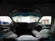 1999 Chevrolet Suburban с VIN 1GNFK16RXXJ576545, выставлен на аукционе IAAI как лот 41391381 с пробегом 111 098 миль миль и . История ставок и продаж доступна на DreamBid. Изображение 18.