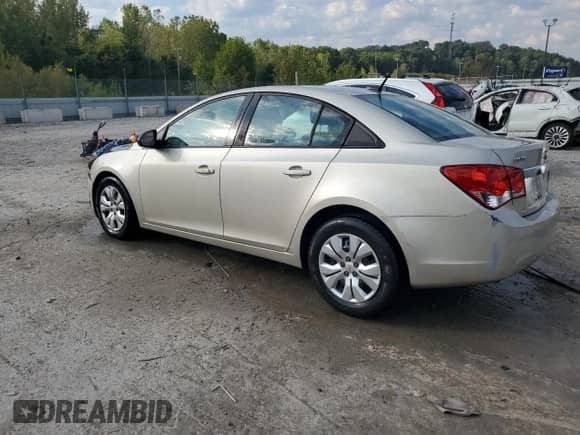2013 Chevrolet Cruze LS z VIN 1G1PA5SH9D7255179, wystawiony jako Copart lot #80737295 z przebiegiem 139 930 mil mil oraz Szkoda całkowita • Salvage title. Historia ofert i sprzedaży dostępna na DreamBid. Obrazek 2.