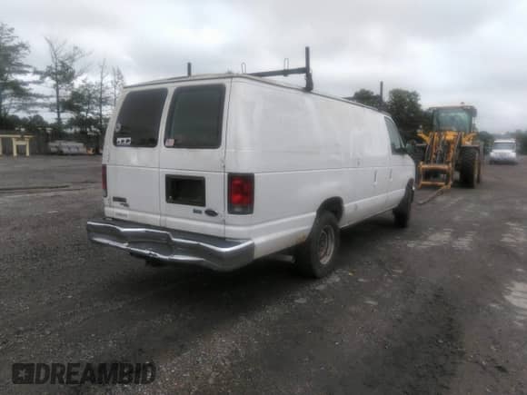 2012 Ford Econoline Cargo Commercial z VIN 1FTNS1EW5CDB06007, wystawiony jako IAAI lot #42448570 z przebiegiem 208 098 mil mil oraz . Historia ofert i sprzedaży dostępna na DreamBid. Obrazek 4.