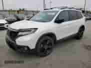 2019 Honda Passport Elite with VIN 5FNYF8H05KB009575, listed as a Copart auction lot 68778215 with 70,468 mi miles and Salvage title. Bid and sale history available at DreamBid. Image 1.