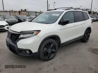 2019 Honda Passport Elite с VIN 5FNYF8H05KB009575, выставлен на аукционе Copart как лот 68778215 с пробегом 70 468 миль миль и Списание • Salvage title. История ставок и продаж доступна на DreamBid. Изображение 1.