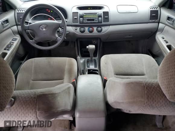 2004 Toyota Camry LE with VIN 4T1BE32K84U322888, listed as a Copart auction lot 82067495 with 240,338 mi miles and Clean title. Bid and sale history available at DreamBid. Image 8.