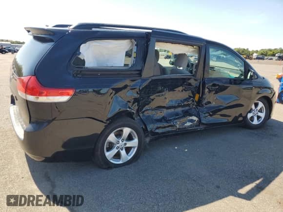 2012 Toyota Sienna LE AAS with VIN 5TDKK3DCXCS230395, listed as a Copart auction lot 80191145 with 169,378 mi miles and Salvage title. Bid and sale history available at DreamBid. Image 3.