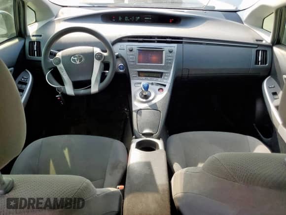 2015 Toyota Prius Two with VIN JTDKN3DUXF1880913, listed as a Copart auction lot 80558885 with 204,766 mi miles and Salvage title. Bid and sale history available at DreamBid. Image 8.