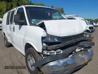 2021 Chevrolet Express Cargo with VIN 1GCWGAFP2M1229375, listed as a IAAI auction lot 42583425 with 113,705 mi miles and . Bid and sale history available at DreamBid. Image 1.