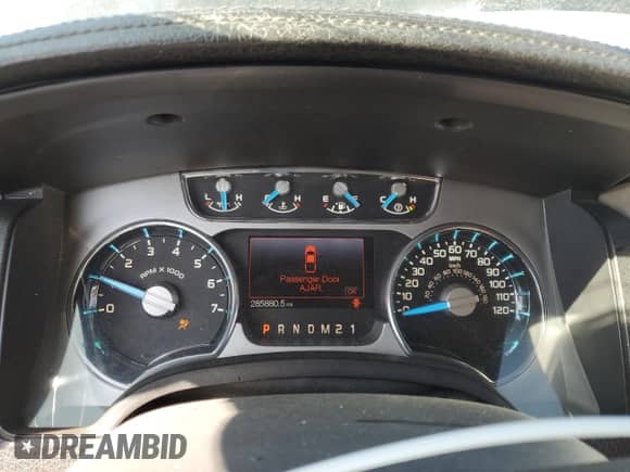 2013 Ford F-150 Platinum с VIN 1FTFW1EF3DFA60028, выставлен на аукционе Copart как лот 81399715 с пробегом 285 880 миль миль и Списание • Salvage title. История ставок и продаж доступна на DreamBid. Изображение 9.