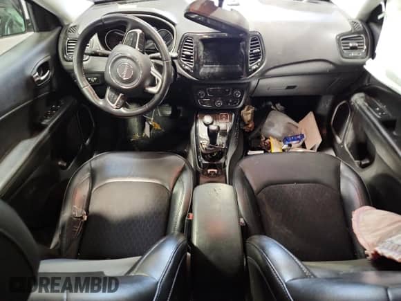 2018 Jeep Compass Latitude with VIN 3C4NJDBB7JT395873, listed as a Copart auction lot 82109115 with Not provided miles and Salvage title. Bid and sale history available at DreamBid. Image 8.