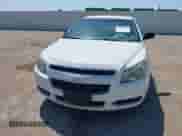 2012 Chevrolet Malibu 1LS z VIN 1G1ZB5E04CF167205, wystawiony jako IAAI lot #43180002 z przebiegiem 165 160 mil mil oraz . Historia ofert i sprzedaży dostępna na DreamBid. Obrazek 6.