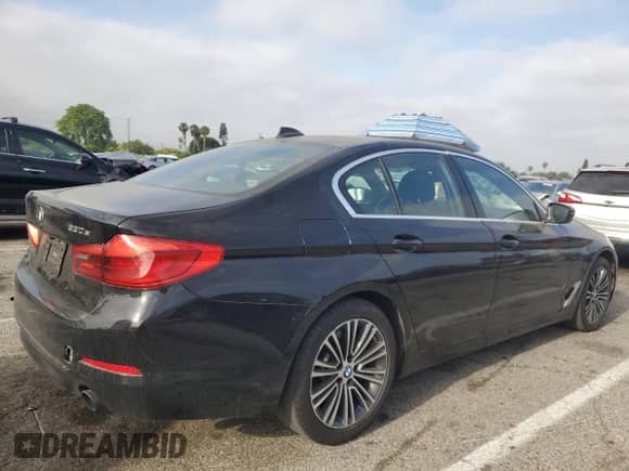 2020 BMW 5 Series 530e с VIN WBAJA9C06LCD50575, выставлен на аукционе Copart как лот 59174975 с пробегом 37 471 миль миль и Списание • Salvage title. История ставок и продаж доступна на DreamBid. Изображение 3.