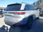 2024 Jeep Grand Cherokee Limited z VIN 1C4RJHBG7RC109032, wystawiony jako IAAI lot #41628857 z przebiegiem 27 036 mil mil oraz . Historia ofert i sprzedaży dostępna na DreamBid. Obrazek 4.