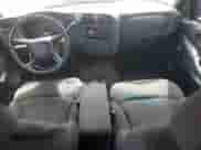 2004 Chevrolet Blazer LS z VIN 1GNDT13X44K121431, wystawiony jako Copart lot #58077445 z przebiegiem 199 465 mil mil oraz Szkoda całkowita • Salvage title. Historia ofert i sprzedaży dostępna na DreamBid. Obrazek 8.