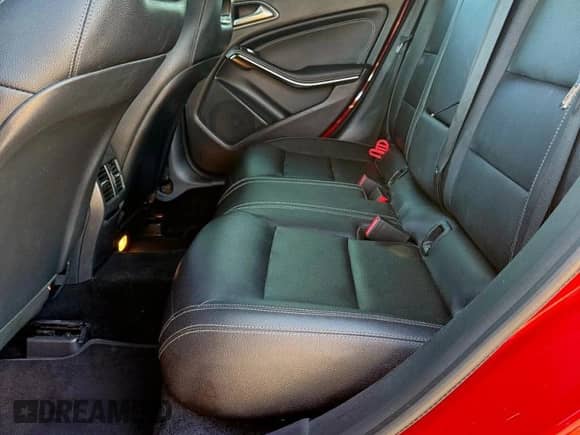 2018 Mercedes-Benz CLA 250 с VIN WDDSJ4EB0JN644518, выставлен на аукционе Copart как лот 90677555 с пробегом 145 720 миль миль и Чистый • Clean title. История ставок и продаж доступна на DreamBid. Изображение 6.