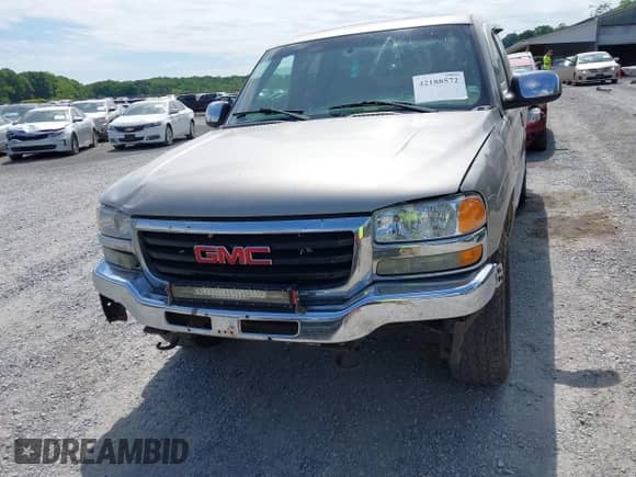 2003 GMC Sierra 1500 SLT с VIN 1GTEK19T43E188001, выставлен на аукционе IAAI как лот 42188572 с пробегом 225 347 миль миль и . История ставок и продаж доступна на DreamBid. Изображение 13.