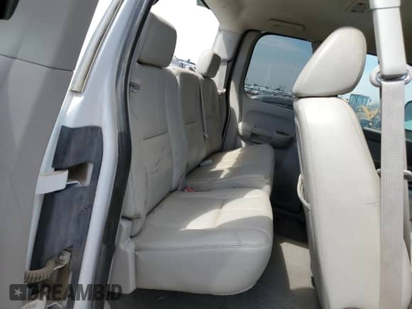 2008 Chevrolet Silverado 3500 с VIN 1GCHK39688E177870, выставлен на аукционе Copart как лот 68425964 с пробегом 153 913 миль миль и Списание • Salvage title. История ставок и продаж доступна на DreamBid. Изображение 10.