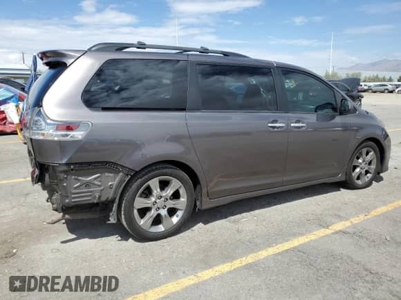 2013 Toyota Sienna SE with VIN 5TDXK3DCXDS347384, listed as a Copart auction lot 70305815 with 94,648 mi miles and Salvage title. Bid and sale history available at DreamBid. Image 3.