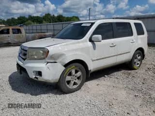 2011 Honda Pilot EX-L z VIN 5FNYF4H5XBB077097, wystawiony jako Copart lot #67318215 z przebiegiem 249 862 mil mil oraz Nie do naprawy • Non repairable. Historia ofert i sprzedaży dostępna na DreamBid. Obrazek 1.