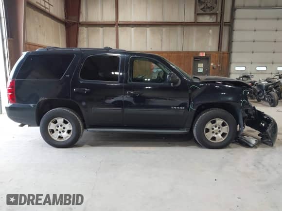 2013 Chevrolet Tahoe LT с VIN 1GNSKBE00DR361969, выставлен на аукционе IAAI как лот 42912969 с пробегом 159 097 миль миль и . История ставок и продаж доступна на DreamBid. Изображение 13.