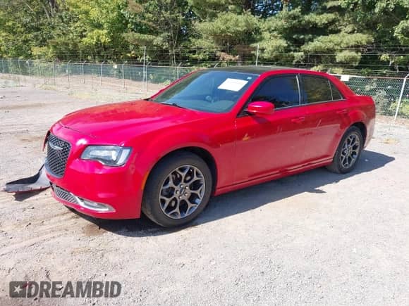 2015 Chrysler 300 S с VIN 2C3CCAGG3FH922719, выставлен на аукционе IAAI как лот 43141600 с пробегом 203 759 миль миль и . История ставок и продаж доступна на DreamBid. Изображение 19.