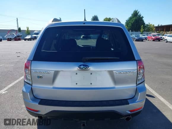 2013 Subaru Forester X Limited с VIN JF2SHAEC0DH417783, выставлен на аукционе IAAI как лот 43271185 с пробегом 106 164 миль миль и . История ставок и продаж доступна на DreamBid. Изображение 16.