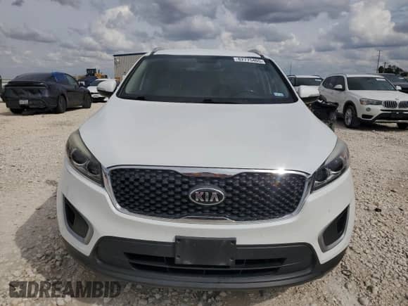 2018 Kia Sorento L with VIN 5XYPG4A36JG418391, listed as a Copart auction lot 82775405 with 110,036 mi miles and Clean title. Bid and sale history available at DreamBid. Image 5.